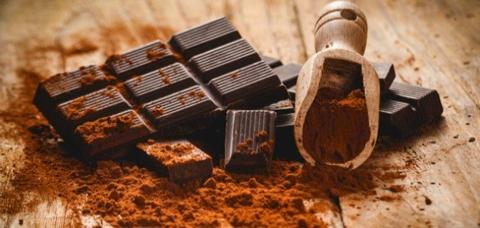 طريقة عمل الشوكولاتة بالكاكاو الخام